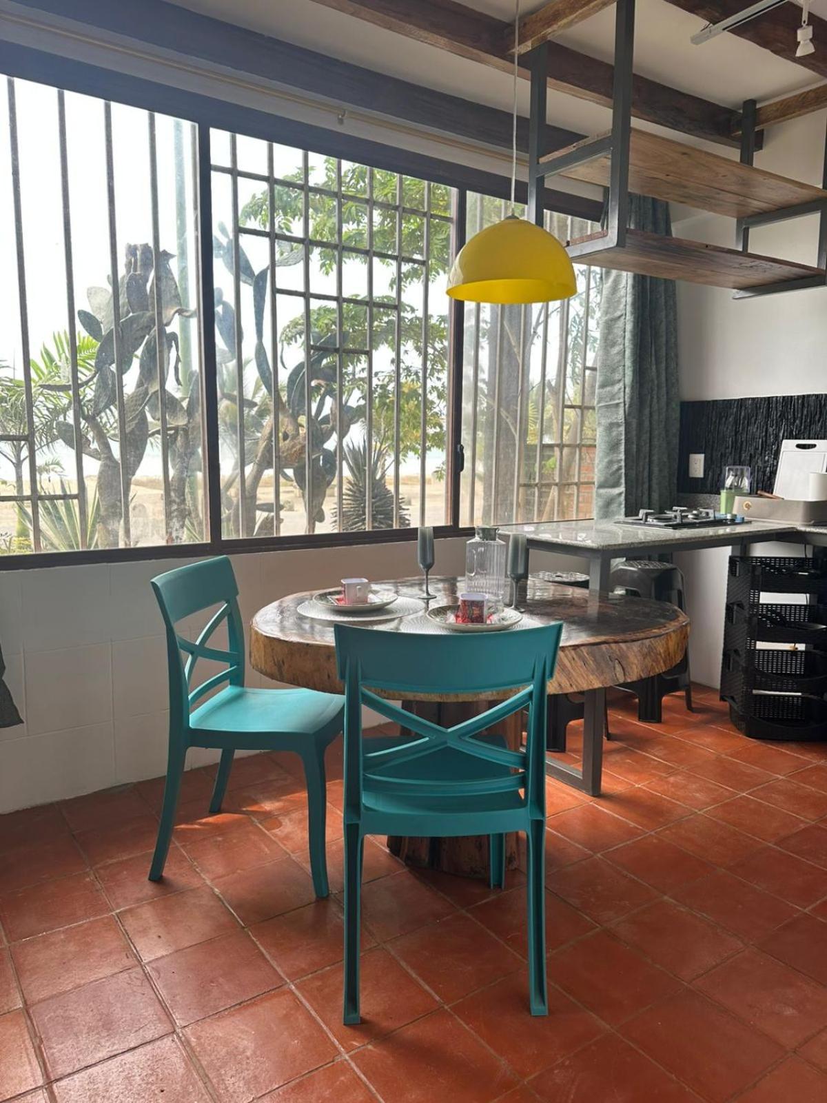 Hotel Nantu Hosteria Puerto López Esterno foto