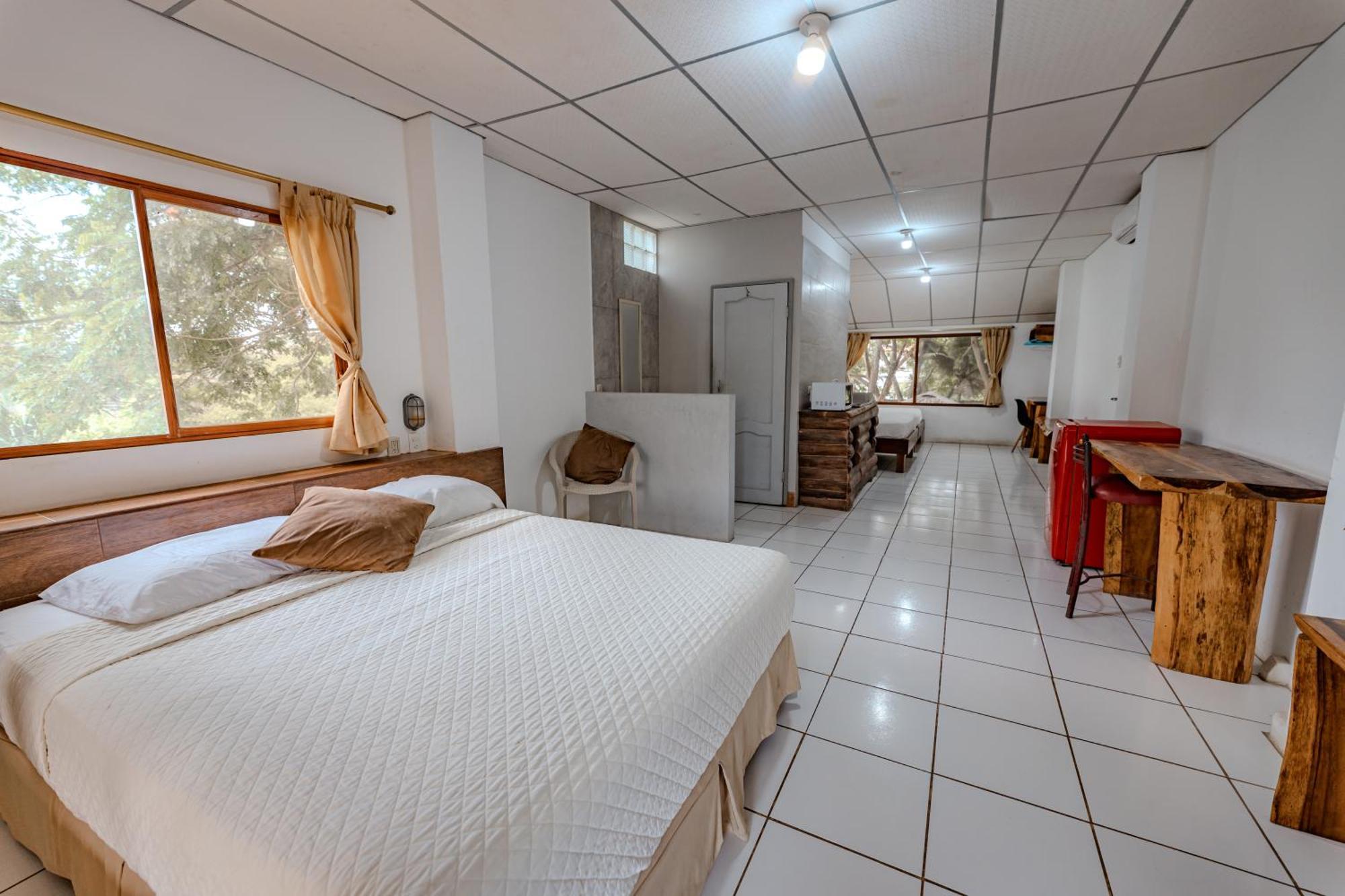 Hotel Nantu Hosteria Puerto López Esterno foto