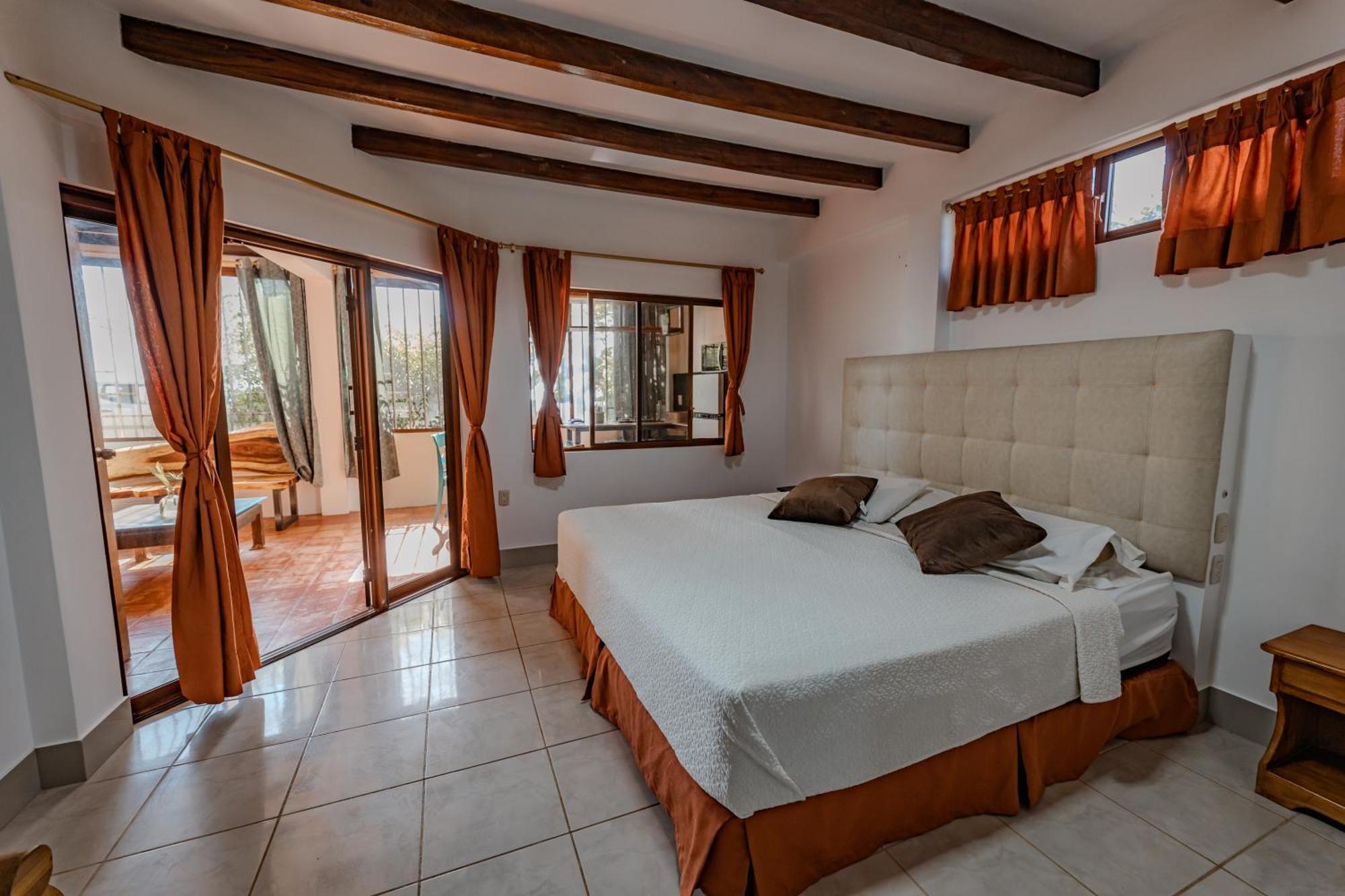 Hotel Nantu Hosteria Puerto López Esterno foto
