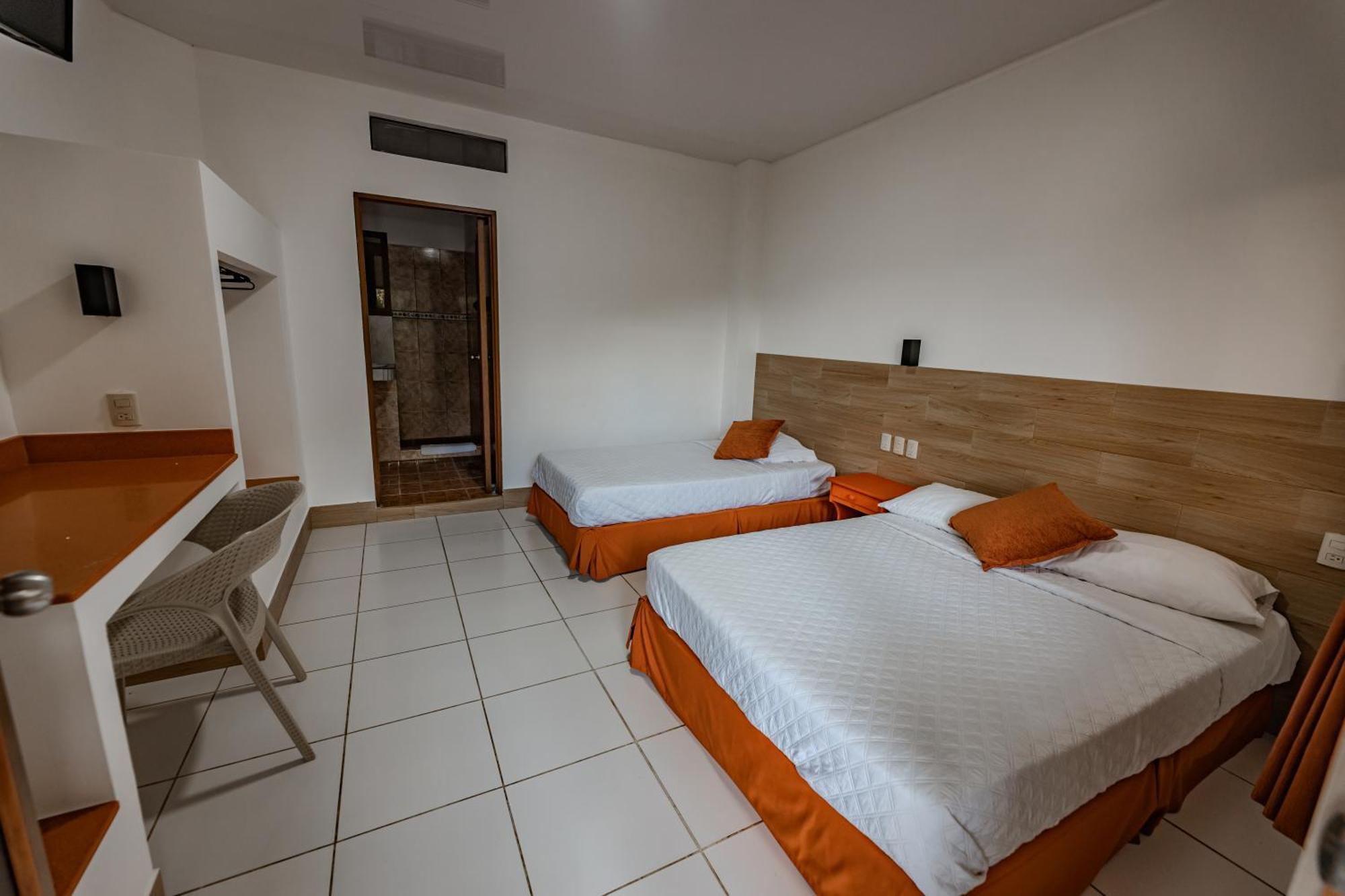 Hotel Nantu Hosteria Puerto López Esterno foto