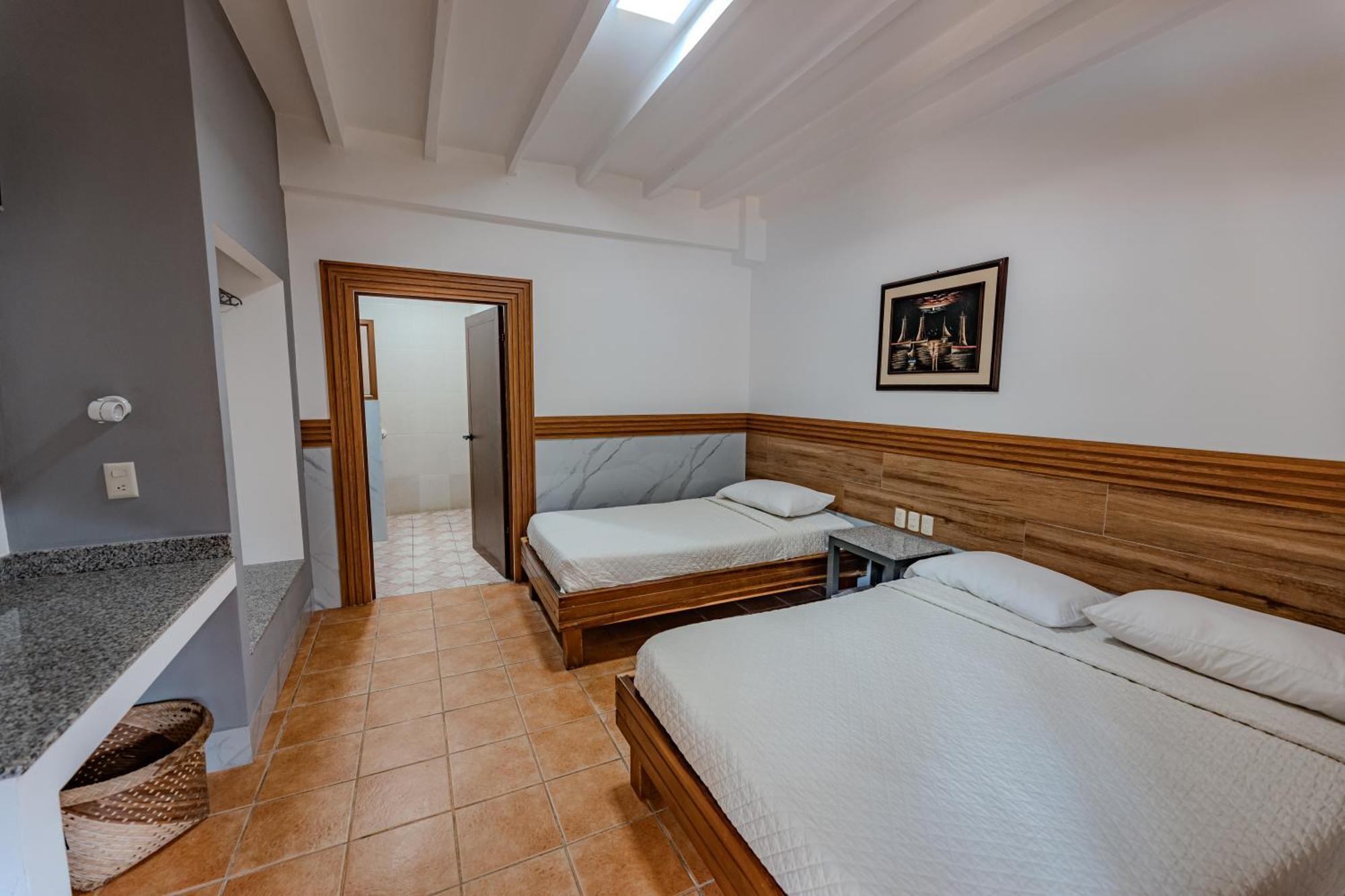 Hotel Nantu Hosteria Puerto López Esterno foto