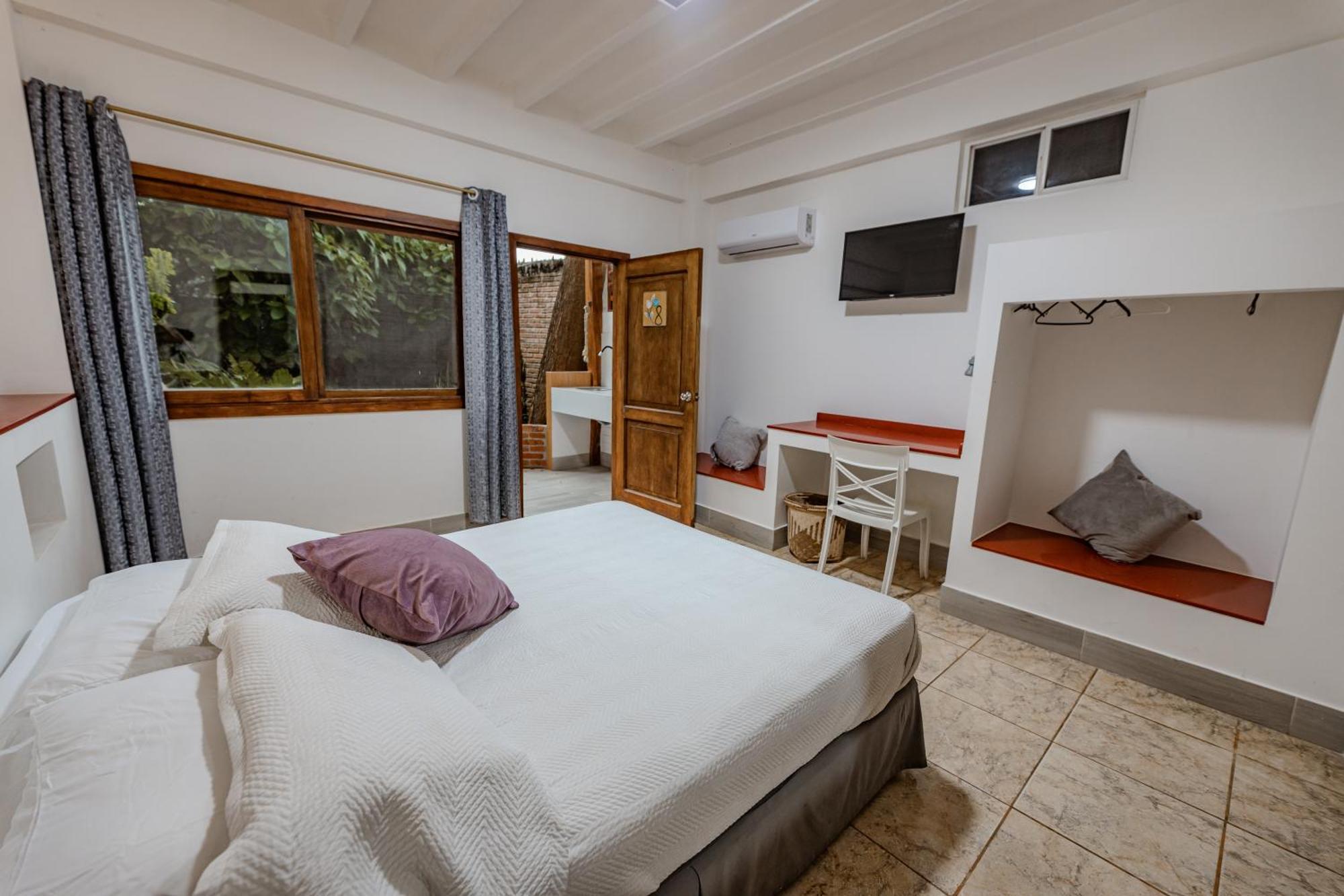Hotel Nantu Hosteria Puerto López Esterno foto